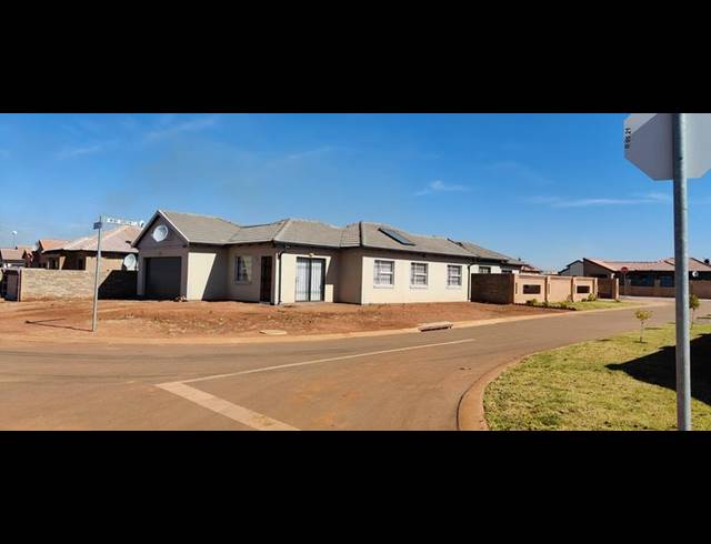 3 BEDROOM HOUSE FOR SALE IN KYA SANDS